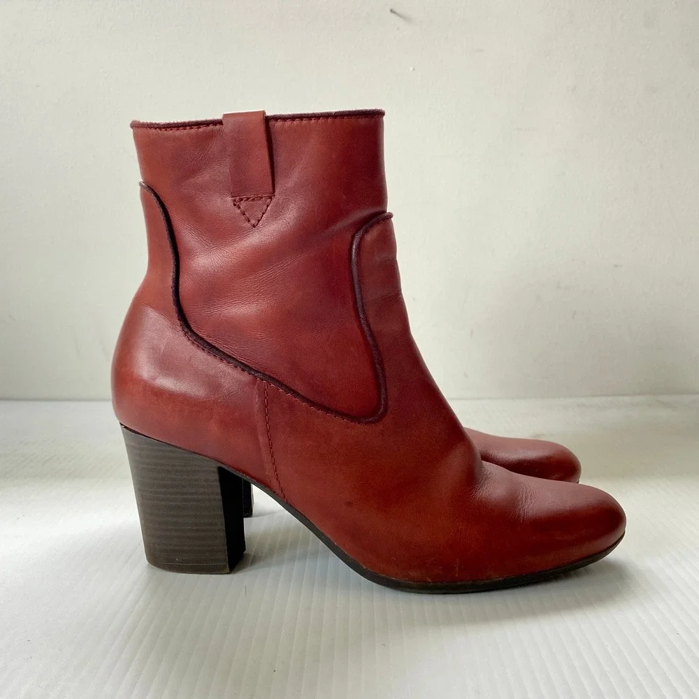 Clarks Stroll Vine Rust Brown Leather Heeled Ankle Boots Womens 10M - Picture 1 of 9